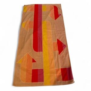 Vintage Brazilian Collection bold geometric arrow pattern cotton towel